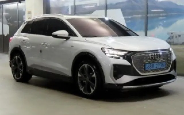 수원중고차살때 Q4 e-트론 40 스포트백 프리미엄 매물 사진 1 - 2024/08 53,767km