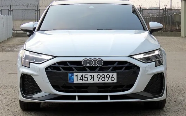 수원중고차살때 A3(8Y) 40 TFSI 프리미엄 매물 사진 7 - 2025/05 15,407km